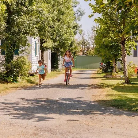 Maeva Escapades Le Joli Camping 4*