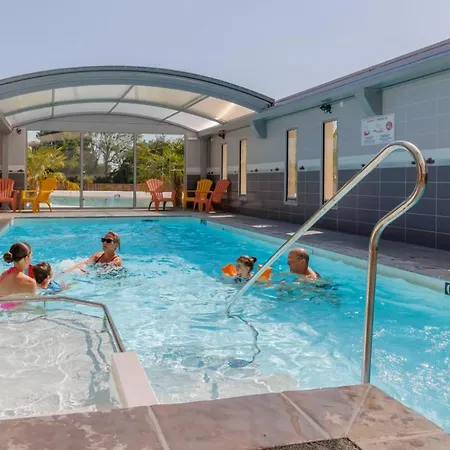 Maeva Escapades Le Joli 4*