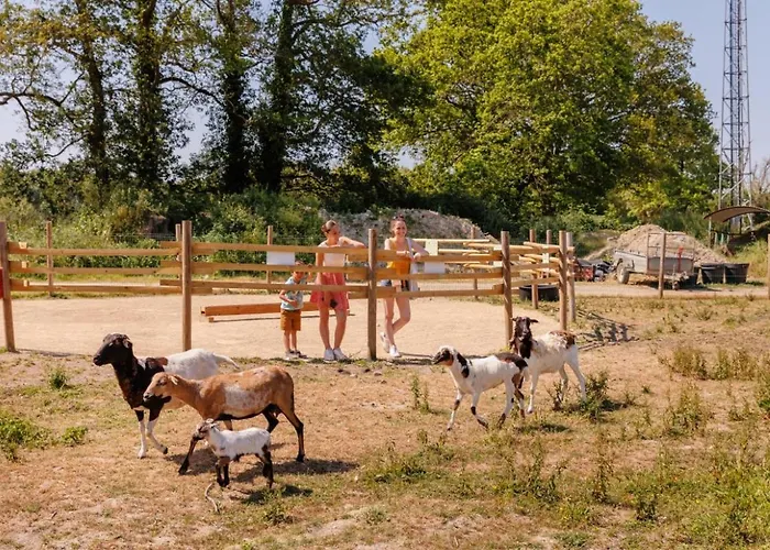 Maeva Escapades Le Joli Bois-de-Cené