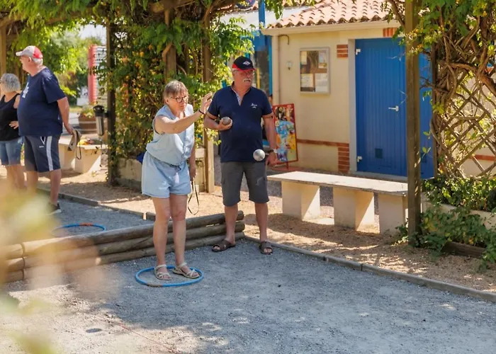 Maeva Escapades Le Joli Camping Bois-de-Cené