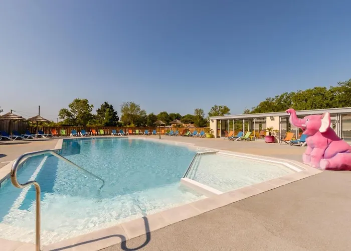 Maeva Escapades Le Joli Camping Bois-de-Cené