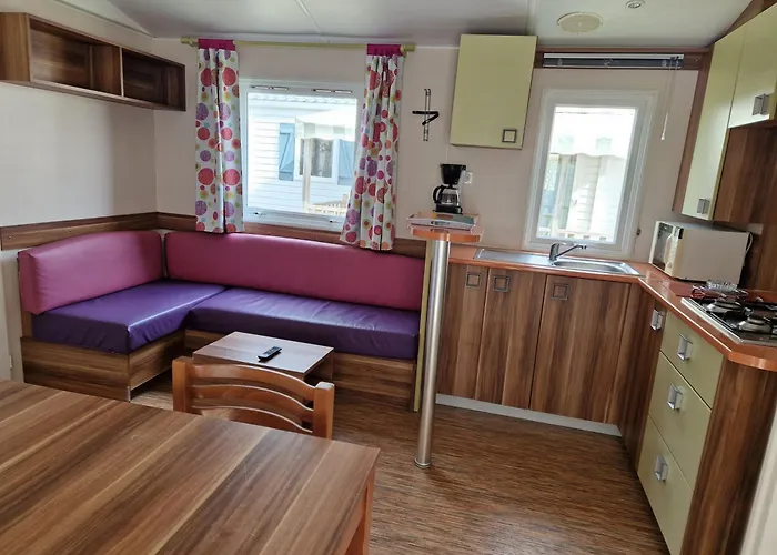 Maeva Escapades Le Joli 4*